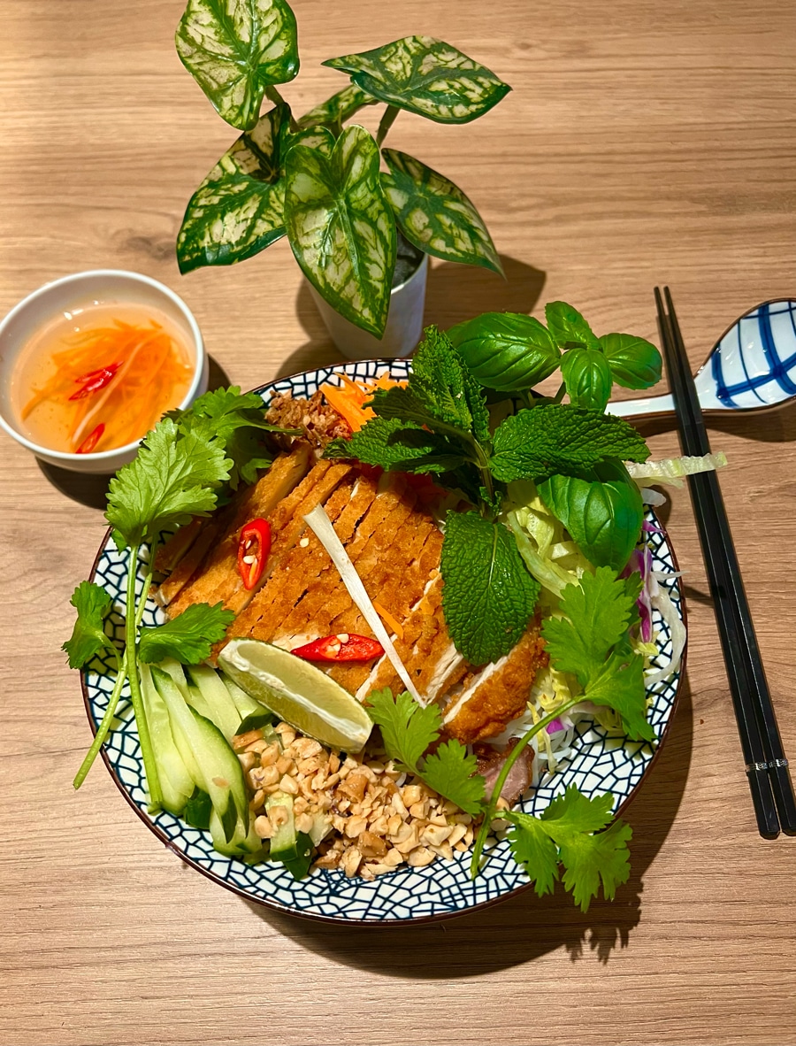 25.-BUN-med-kylling 25. Bun Kylling - Billede 1